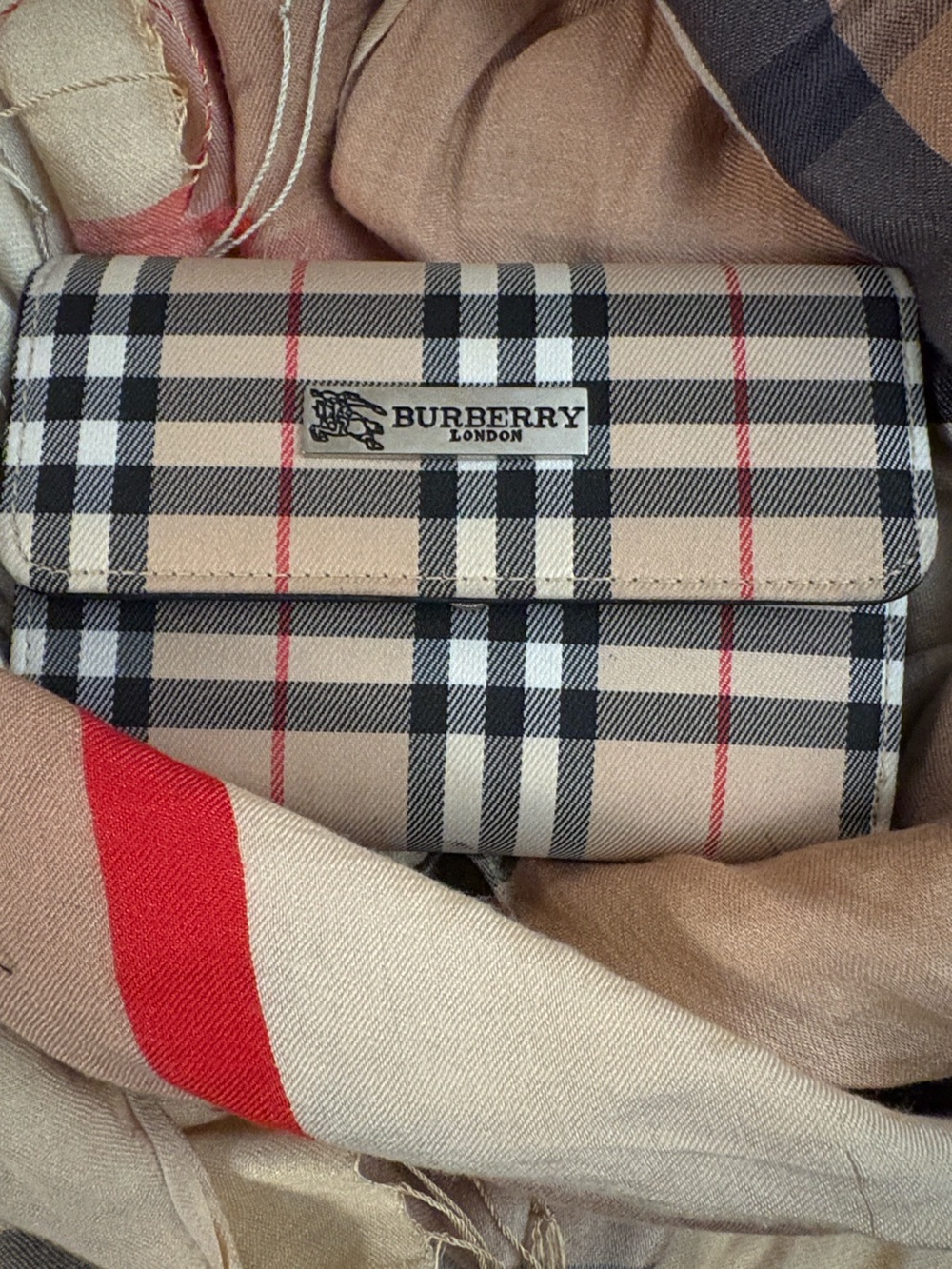 BURBERRY Beige/Red/Blk Plaid Wallet- many compartments!LIKE NEW/EX. COND.